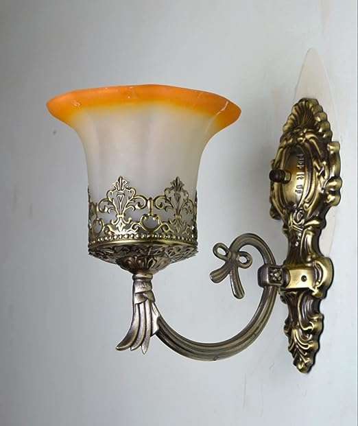 TRACKLITE (HALL LIGHT 7632/1 )Round Wall Light (Antique Golden)  ( WHIT BULB FREE FREE FREE )