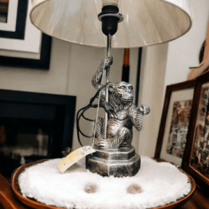 TREACLITE   Monkey Holding Polyresin Table Lamp, T Bedside Table Lamp,Nordic Wrought Iron Decorative Bedroom Lamp Bedside Desk Lamp Living Room Desk Lamps (22- inch L 8- inch W )